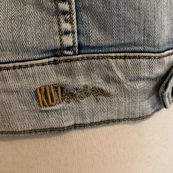 Kut from the Kloth Womens XS Helena Light Wash Denim jacket - Picture 6 of 11